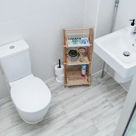 Beautifully Fab 3 Bedroom 4 Beds New Home 8 Guests Stretford Trafford Манчестер Экстерьер фото