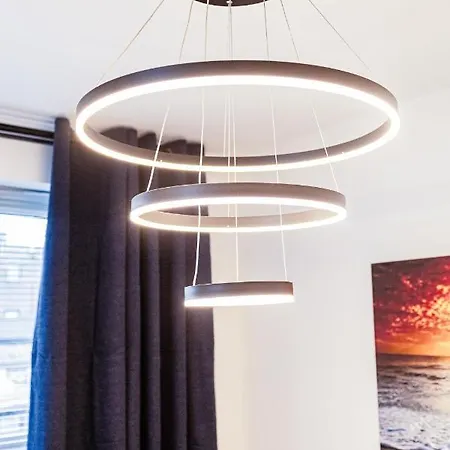 Beautifully Fab 3 Bedroom 4 Beds New Home 8 Guests Stretford Trafford Манчестер Экстерьер фото